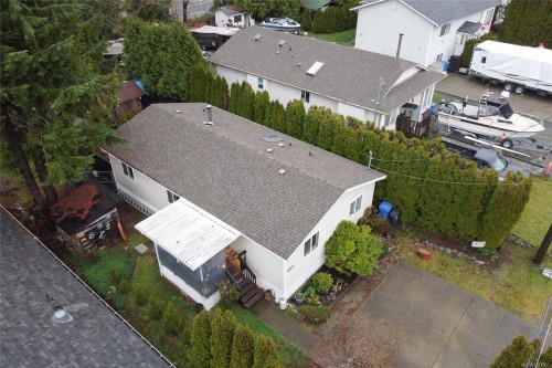 300 Lake Park Rd, Lake Cowichan, BC 