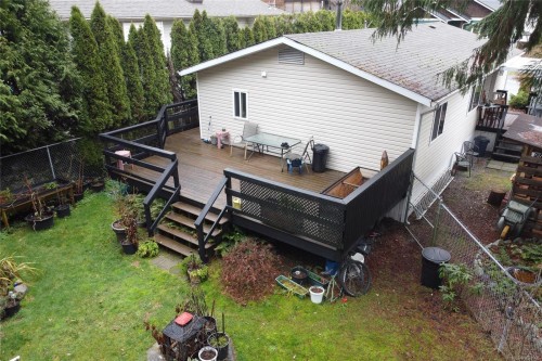 300 Lake Park Rd, Lake Cowichan, BC 