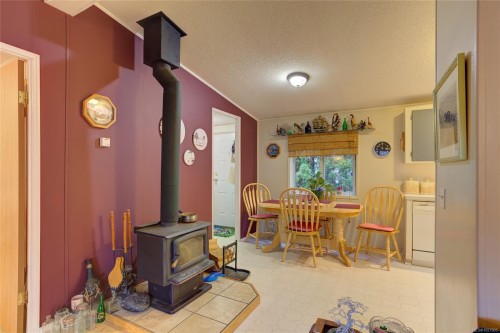 300 Lake Park Rd, Lake Cowichan, BC 