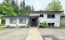 1120 1St St, Courtenay, BC  - Outdoor With Facade 