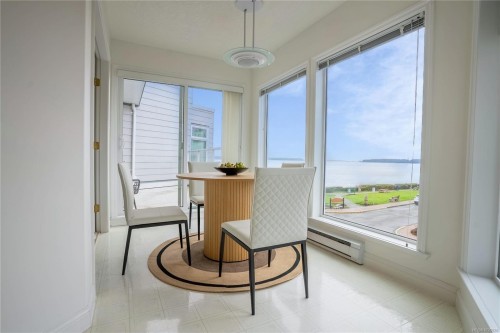 308-2550 Bevan Ave, Sidney, BC - Indoor Photo Showing Other Room