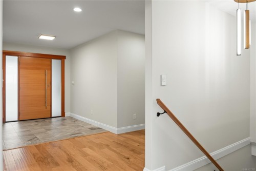 912 Howard Ave, Nanaimo, BC 