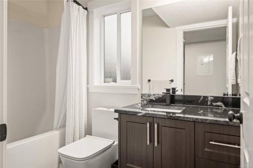 912 Howard Ave, Nanaimo, BC 