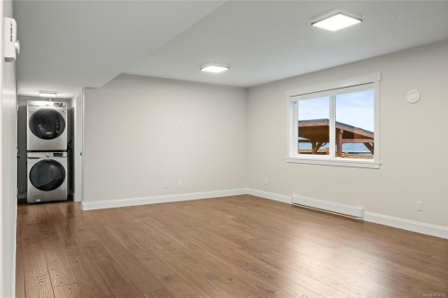 912 Howard Ave, Nanaimo, BC 