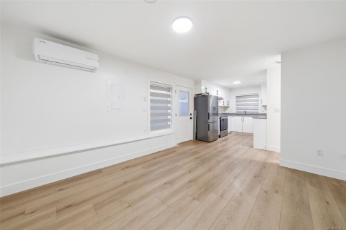 669 Canterbury Rd, Saanich, BC 