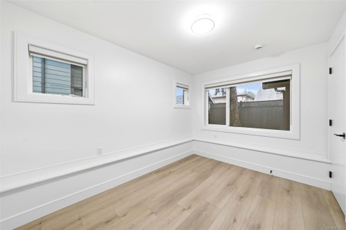 669 Canterbury Rd, Saanich, BC 