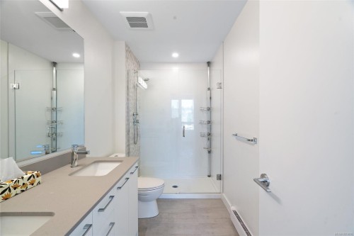 418-960 Reunion Ave, Langford, BC - Indoor Photo Showing Bathroom