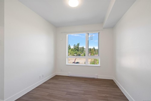 418-960 Reunion Ave, Langford, BC - Indoor Photo Showing Other Room