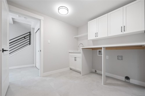 151 Marina View Dr, Ladysmith, BC 