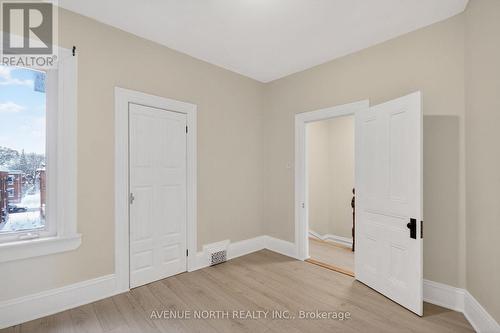 210 Florence Street, Ottawa, ON - Indoor Photo Showing Other Room