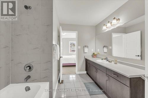 75 Compass Trail, Cambridge, ON - Indoor Photo Showing Bathroom