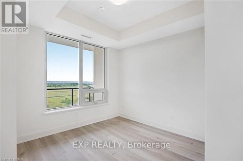 1802 - 385 Winston Road, Grimsby (Grimsby Beach), ON - Indoor Photo Showing Other Room