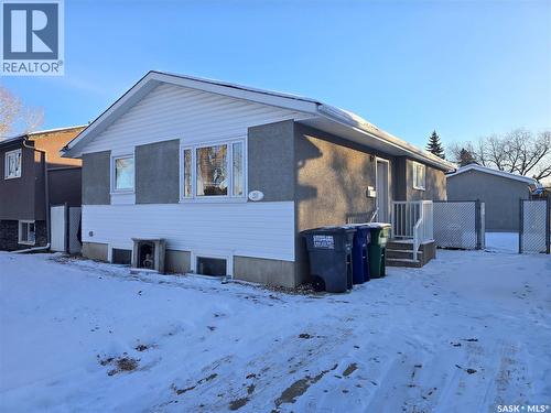 210 Western Crescent, Saskatoon, SK - Outdoor