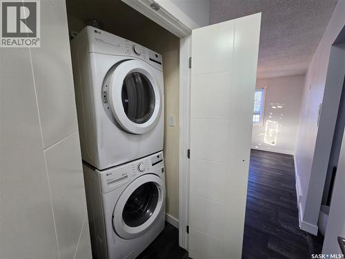 210 Western Crescent, Saskatoon, SK - Indoor Photo Showing Laundry Room