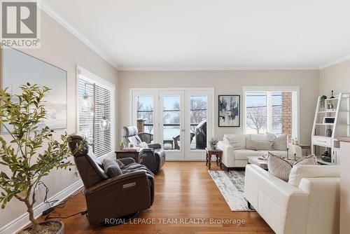 3362 Carling Avenue, Ottawa, ON - Indoor Photo Showing Living Room