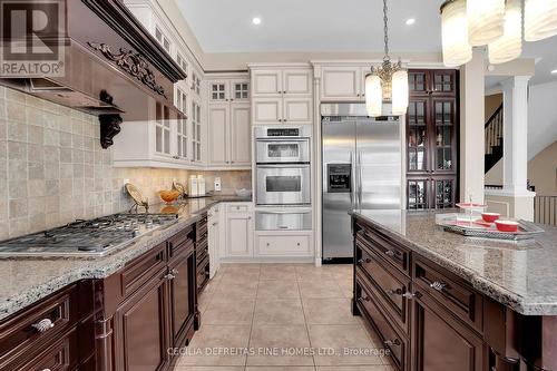 11 Beauvista Court, Vaughan, ON - Indoor Photo Showing Kitchen With Upgraded Kitchen