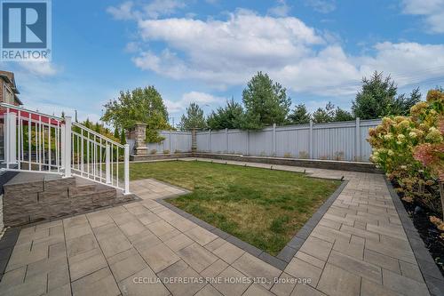 11 Beauvista Court, Vaughan, ON - Outdoor