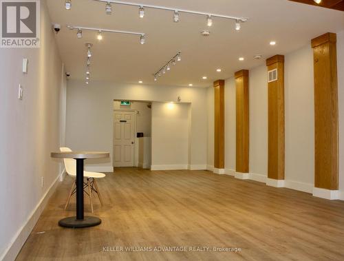 672 Yonge Street, Toronto, ON 