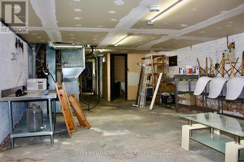 672 Yonge Street, Toronto, ON 