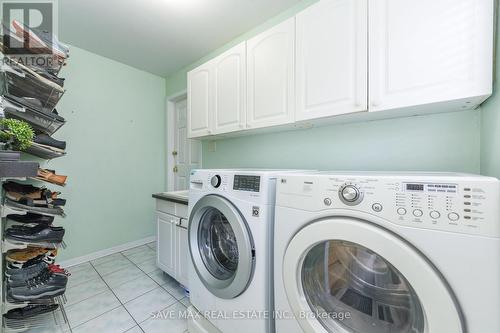 186 Mountainberry Road, Brampton, ON - Indoor Photo Showing Laundry Room