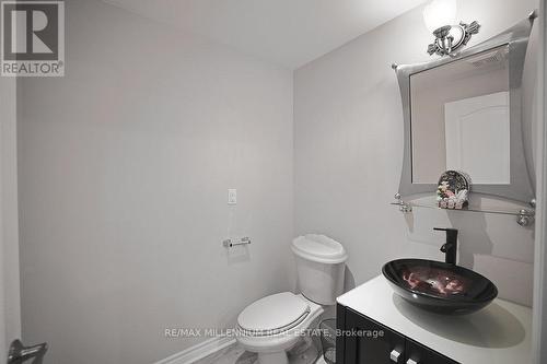 24 Prince Edward Boulevard, Brampton, ON - Indoor Photo Showing Bathroom