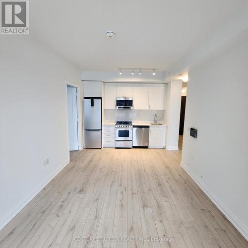 224 - 412 Silver Maple Road, Oakville, ON - Indoor Photo Showing Kitchen