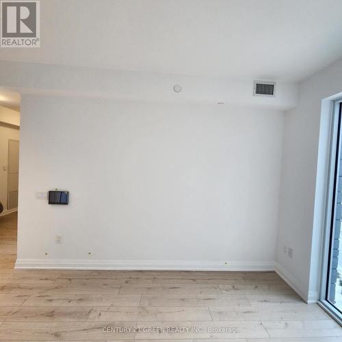 224 - 412 Silver Maple Road, Oakville, ON - Indoor Photo Showing Other Room