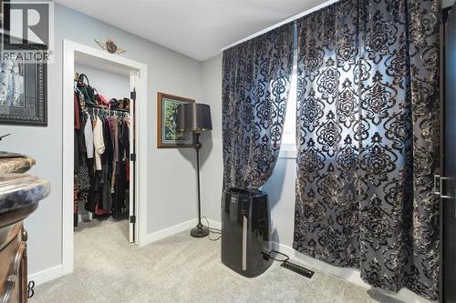 255 Heritage Heights, Cochrane, AB - Indoor With Storage