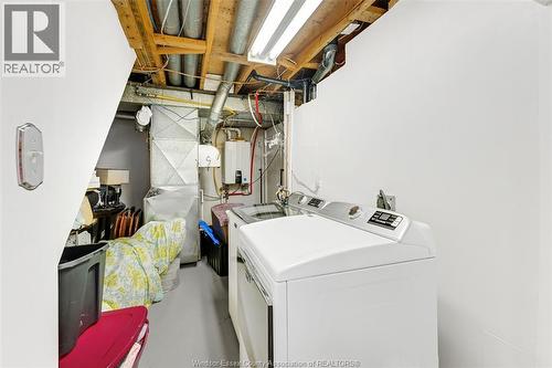 222 Donalda Court, Tecumseh, ON - Indoor Photo Showing Laundry Room