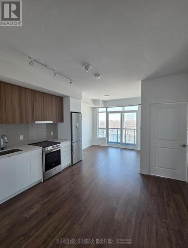 2907 - 50 UPPER MALL WAY  Vaughan, ON L4J 0L8