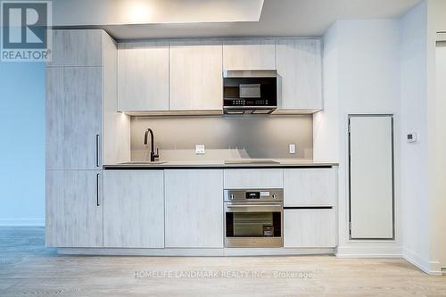 1705 - 35 Parliament Street, Toronto, ON - Indoor