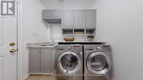 186 Ascalon Drive, Vaughan, ON - Indoor Photo Showing Laundry Room