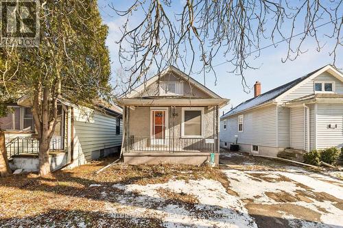 106 Burgar Street, Welland, ON - Outdoor With Deck Patio Veranda