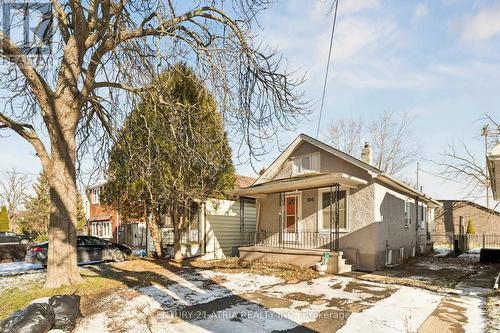 106 Burgar Street, Welland, ON - Outdoor