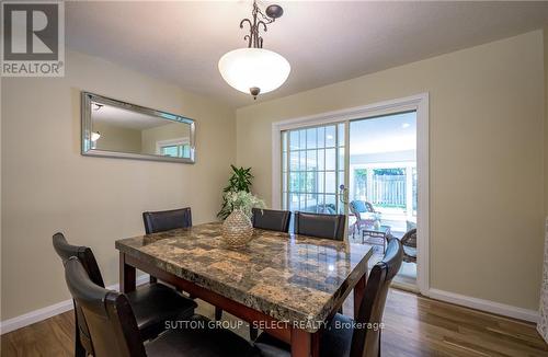 Upper - 6 Kirkton Court, London North (North H), ON - Indoor Photo Showing Dining Room