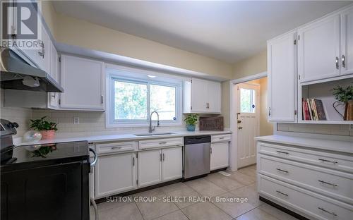 Upper - 6 Kirkton Court, London North (North H), ON - Indoor Photo Showing Kitchen