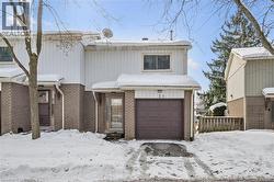 51 PAULANDER Drive Unit# 31  Kitchener, ON N2M 5E5