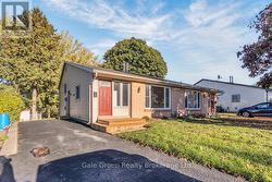 63 TENNYSON STREET  Woodstock (Woodstock - South), ON N4S 8B3