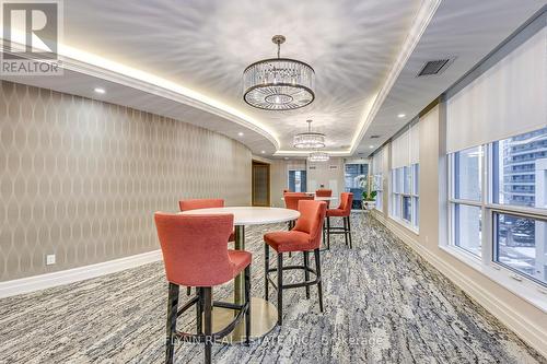 2001 - 36 Elm Drive W, Mississauga, ON - Indoor Photo Showing Other Room