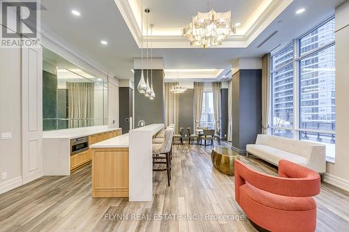 2001 - 36 Elm Drive W, Mississauga, ON - Indoor