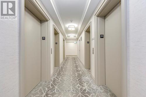 2001 - 36 Elm Drive W, Mississauga, ON - Indoor Photo Showing Other Room