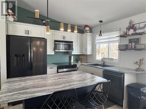 3099 Anizette Street, Chelmsford, ON - Indoor Photo Showing Kitchen With Double Sink