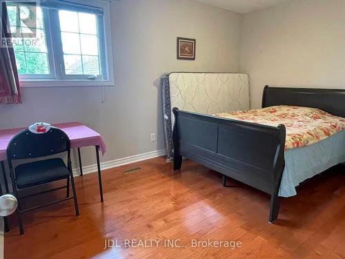 394 Berryhill Drive W, London North, ON - Indoor Photo Showing Bedroom