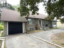 BASEMENT N - 9 LAMONT AVENUE  Toronto, ON M1S 1A8