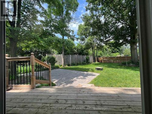 2 - 1339 Pinegrove Road, Oakville, ON - Outdoor