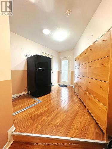 2 - 1339 Pinegrove Road, Oakville, ON - Indoor Photo Showing Other Room