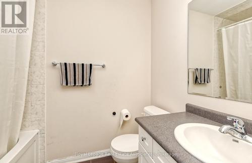 440 Dalhousie Gate, Milton, ON - Indoor Photo Showing Bathroom