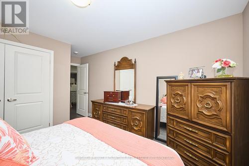 91 Scholfield Avenue S, Welland (Lincoln/Crowland), ON - Indoor Photo Showing Bedroom