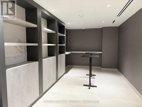 506 - 117 Broadway Avenue, Toronto, ON - Indoor Photo Showing Other Room
