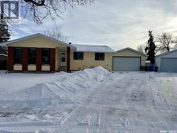 86 Mackenzie CRESCENT  Regina, SK S4N 5G5
